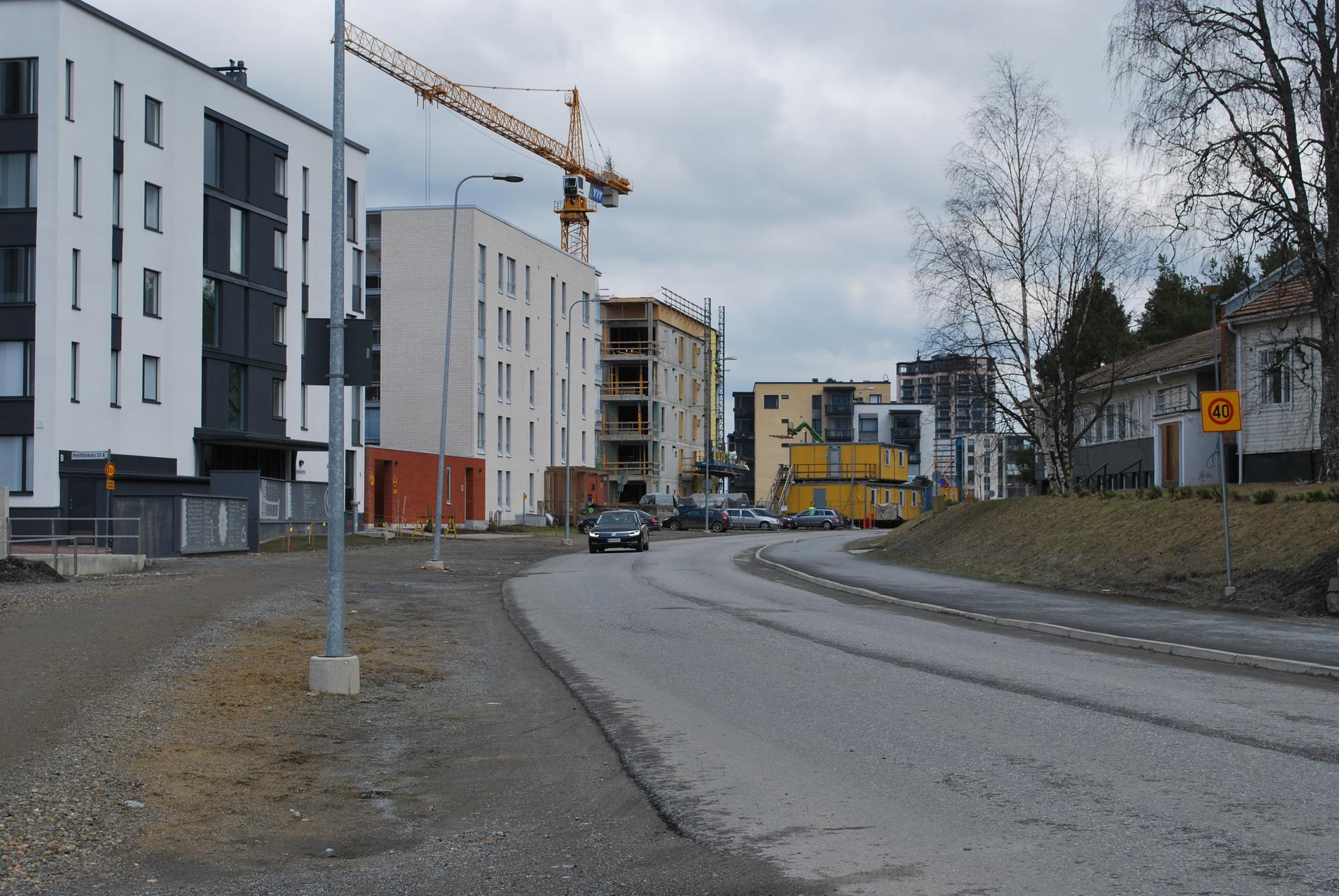 Penttilänkadulle parkkipaikkoja
